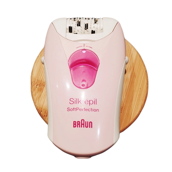Braun Silk Epil - Soft Perfection 5318- Sanitized and clean - Picture 6 of 8